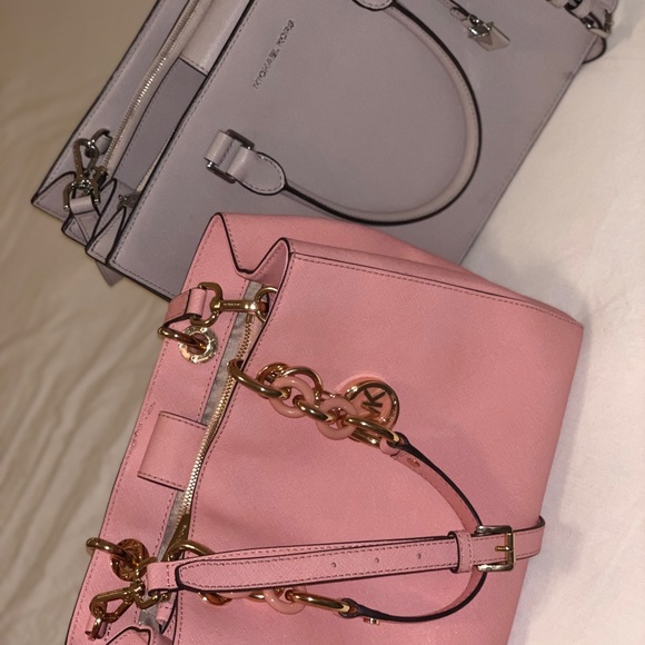 Michael Kors Featured Collectable Handbags - Picture 6 of 8